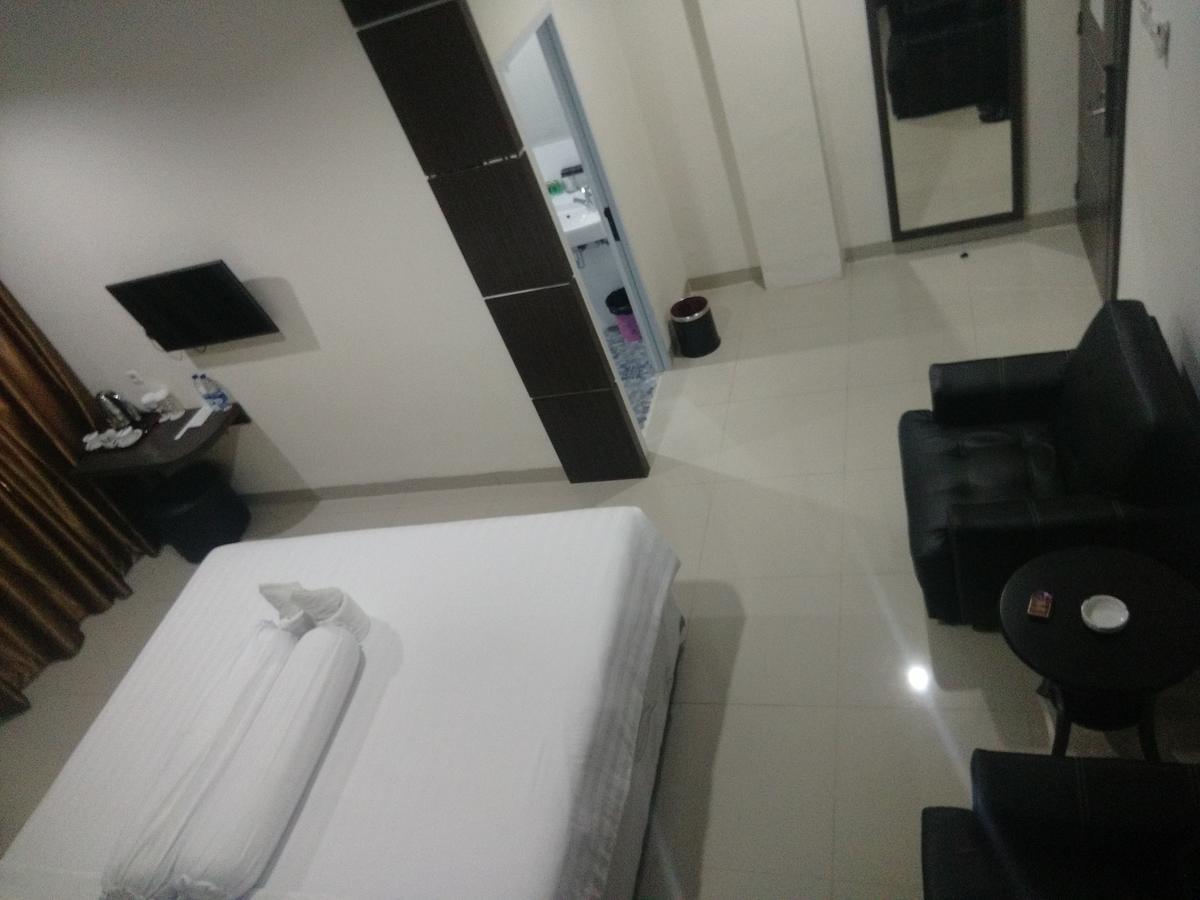 Grand Indobaru Hotel Selatpanjang Dış mekan fotoğraf