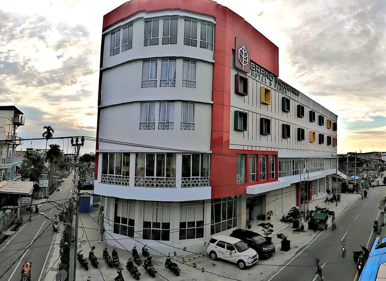 Grand Indobaru Hotel Selatpanjang Dış mekan fotoğraf